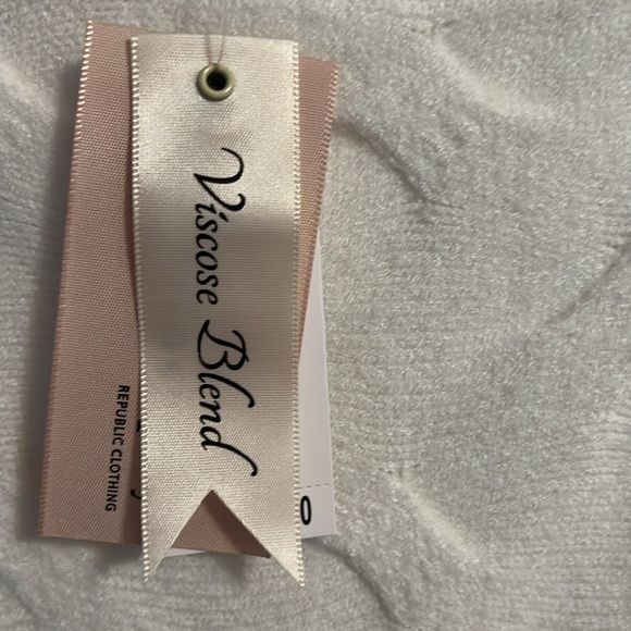 Philosophy crew neck pullover sweater. NWT. Sz M. Very soft. - Picture 3 of 5